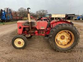 1963 International Harvester B-414