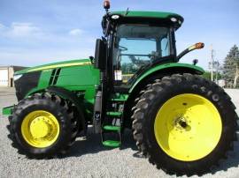 2019 John Deere 7210R