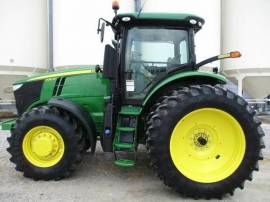 2019 John Deere 7210R