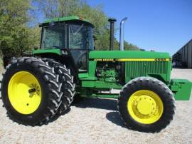 1991 John Deere 4555