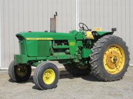 John Deere 4020