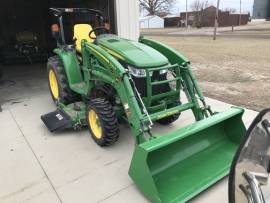 2019 John Deere 3046R