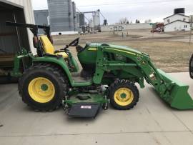 2019 John Deere 3046R