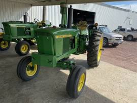 1971 John Deere 2520