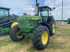 1989 John Deere 4955