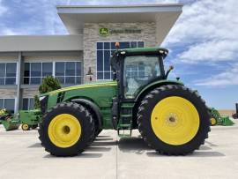 2017 John Deere 8370R