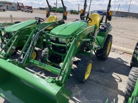 2022 John Deere 2032R