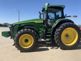 2021 John Deere 8R 340