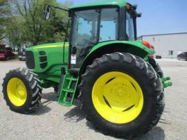 2009 John Deere 7130