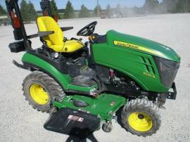 2017 John Deere 1025R