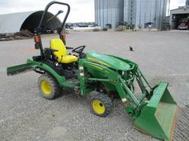 2019 John Deere 1025R