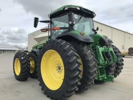 2021 John Deere 8R 230