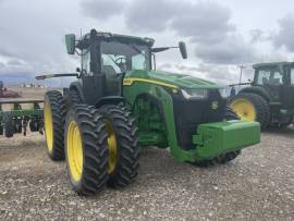 2021 John Deere 8R 250