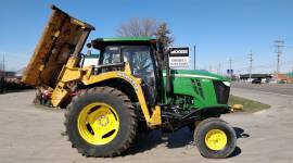 2014 John Deere 6105D