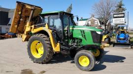 2014 John Deere 6105D