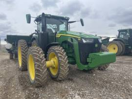 2021 John Deere 8R 250