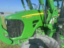 2011 John Deere 5105M