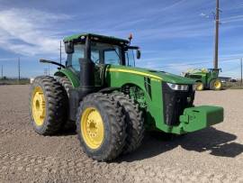 2016 John Deere 8370R