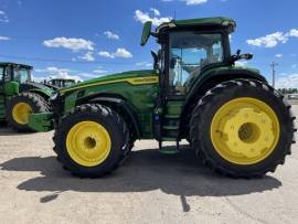 2021 John Deere 8R 370