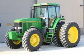 1994 John Deere 7700