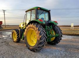 2014 John Deere 6105M