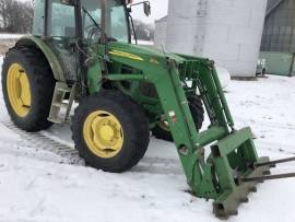 2010 John Deere 6140D