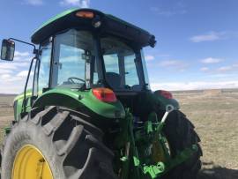 2020 John Deere 6120E