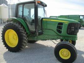 2011 John Deere 7330