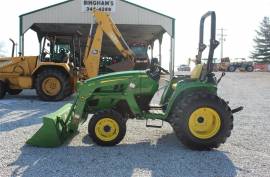 2009 John Deere 3032E