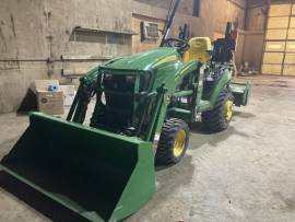 2017 John Deere 1025R