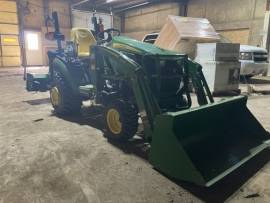 2017 John Deere 1025R