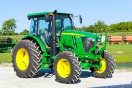 2021 John Deere 6105E