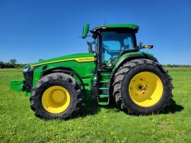 2021 John Deere 8R 370