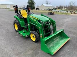 2017 John Deere 2038R