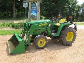 2012 John Deere 3032E