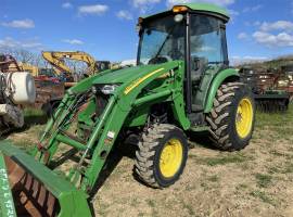 2011 John Deere 4520