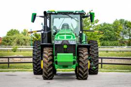 2021 John Deere 8R 230