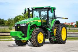 2021 John Deere 8R 230