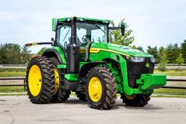 2021 John Deere 8R 230