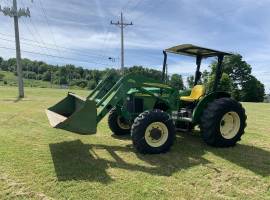 John Deere 5205