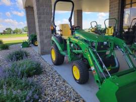 2022 John Deere 2025R