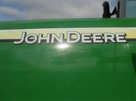 2007 John Deere 7520