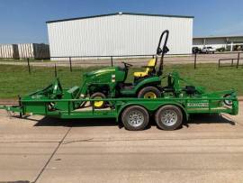 2017 John Deere 1025R