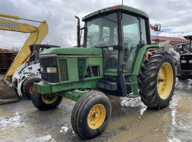 John Deere 6400