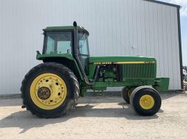 1992 John Deere 4760