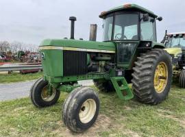 John Deere 4230