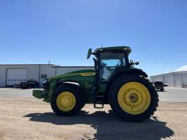 2021 John Deere 8R 250