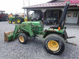 John Deere 855