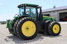 2016 John Deere 8370R