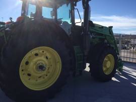 2021 John Deere 6195M